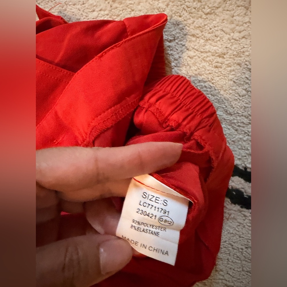 Red Cargo pants - Picture 4 of 6